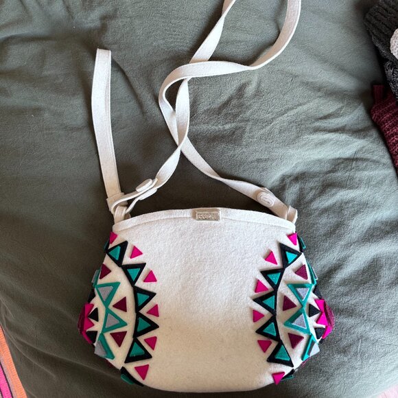 Fun, bright small purse with geometric patterns - Picture 1 of 5